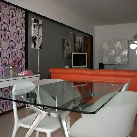 Apartment Fashionhouse1214 *
